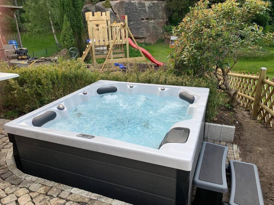 Waldferienhaus Dunja Mit Whirlpool, Sauna U Garten Hain  Экстерьер фото